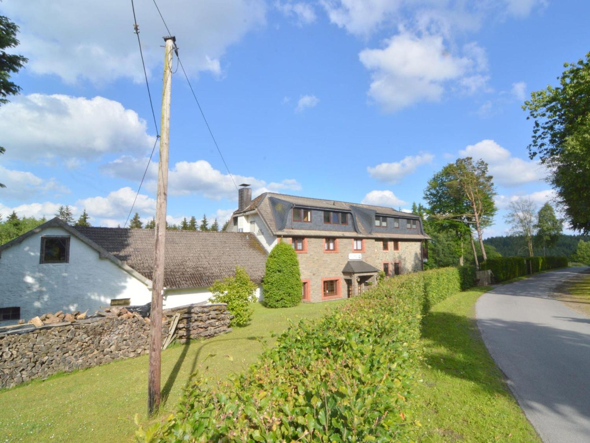Spacious Holiday Home in Kalterherberg with Sauna&Garden Alzen Exterior foto